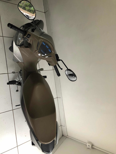 Imagem 6 de 9 de Honda Biz 125