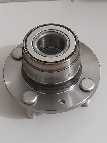 Cubo 513030 Trasero Mazda 626. 