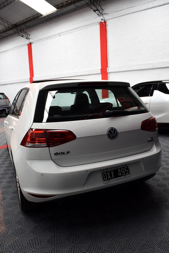 Imagen 13 de 19 de Volkswagen Golf 2015 1.4 Highline Tsi Dsg