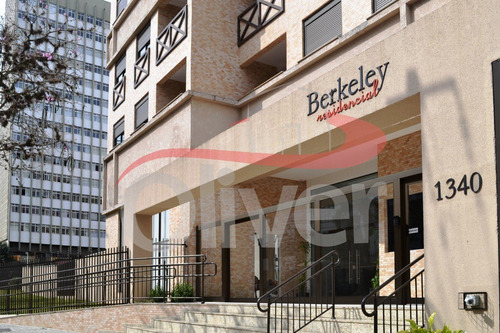 Imagem 1 de 30 de Berkeley, Apartamento 2 Dormitorios, 1 Vaga De Garagem, Centro, Curitiba, Paraná - Ap00822 - 33543534
