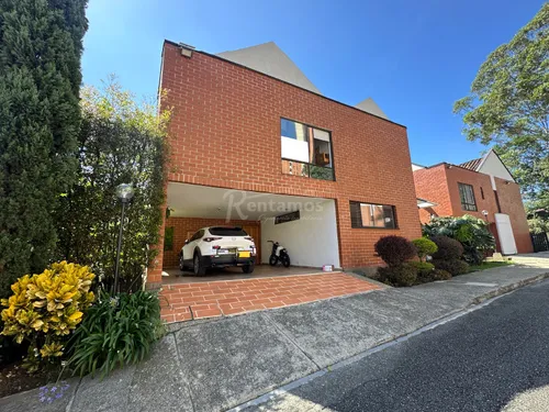 Casa En Venta En San Lucas. Cod V776063