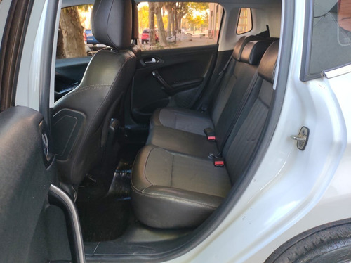 Imagen 3 de 9 de Peugeot 2008