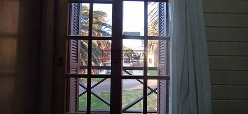 Cabaña De Madera En Venta En Punta Fría, Con Hermosas Vistas