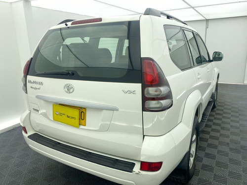 Imagen 10 de 25 de Toyota Land Cruiser Prado 3.0
