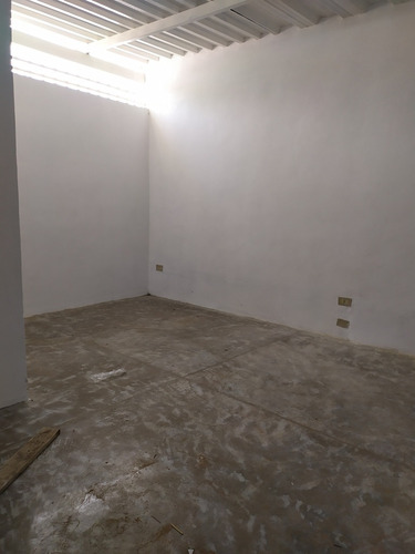 Imagen 10 de 12 de Alquiler De Oficinas O Consultorios En La Esmeralda San Diego