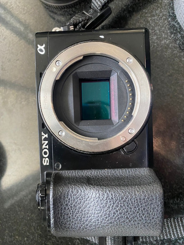 Sony Alpha 6100 16-50mm Oss Kit Sin Espejo + Lente 50mm 1.8