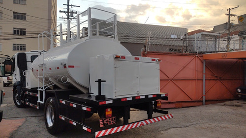 Volkswagen 13-190 Modelo 2014 Com Tanque Comboio
