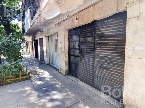 Imagen 2 de 16 de Gran Depósito Con Entrada De Autos, En El Límite De Boedo, Parque Patricios Y Nueva Pompeya
