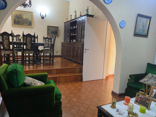 Venta Casa 5 Amb Dependencia Terraza Patio Jardin Parrilla En Floresta Norte