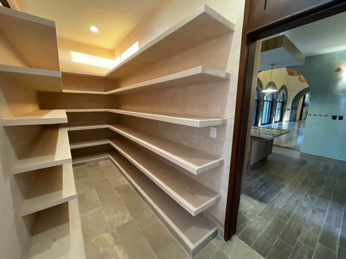 Casa En Venta Merida, Temozon Norte En Privada, Mod. Aurora, Entrega Inmediata.