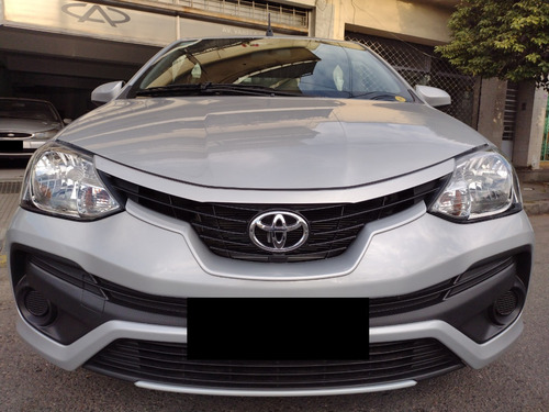 Toyota Etios 1.5 Sedan X