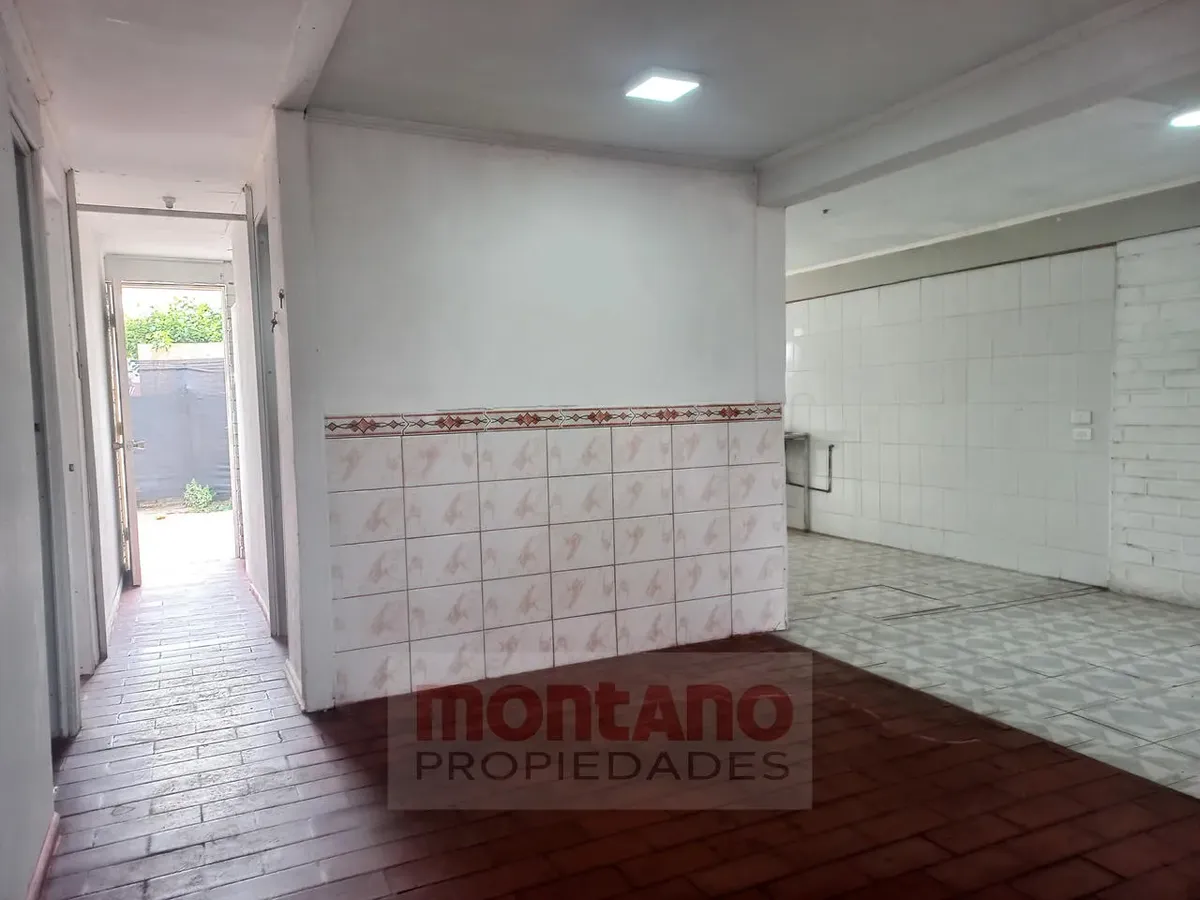 Imagen 1 de 21 de Casa 2d 1b Estacionamiento/patio, Calle El Libano El Abrazo