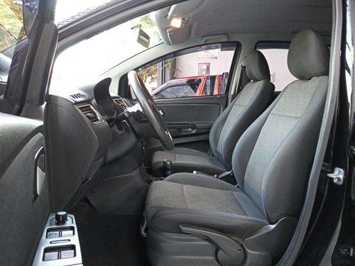 Imagem 8 de 13 de Volkswagen Fox 1.6 Vht Trend 2013 Total Flex I-motion 4p