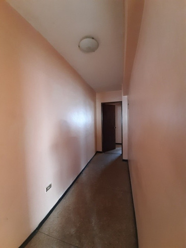 Imagen 4 de 7 de Venta De Apartamento En El Trigal Av. Pocaterra. Código 416391