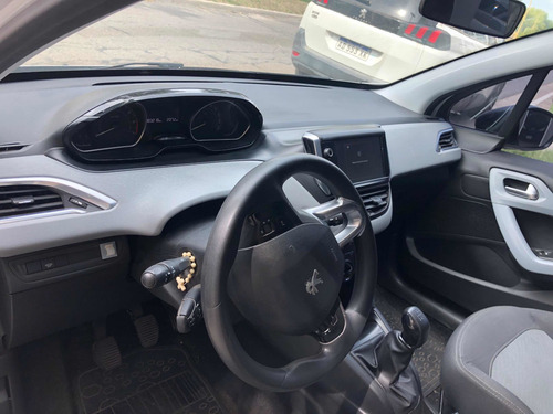 Peugeot 208 1.5 Allure Touchscreen 2015