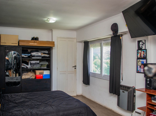 Venta Casa 2 Ambientes Con Terreno Muy Amplio