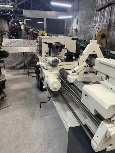Torno Mecânico Imor V C E 550 X 1500 Mm (Usado)