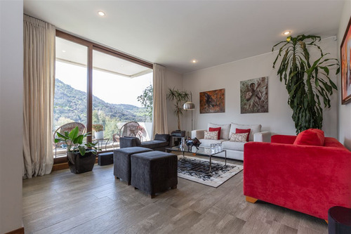 Casa Mediterránea En Condominio, 4 Dormitorios, Lo Barnechea