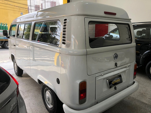 Volkswagen Kombi