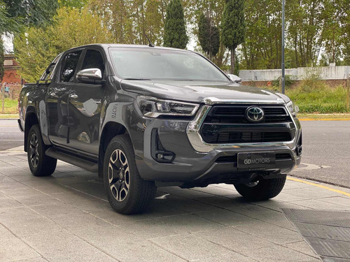 Imagen 11 de 25 de Toyota Hilux 2.8 Cd Srx 177cv 4x4 At 2021 500km