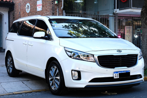 Kia Carnival 2.2 Crdi Premium Avn