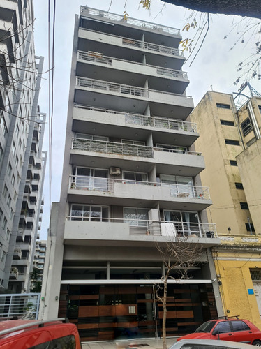 Dorrego 2400 Y Av. Cabildo. Torre Hollywood. Piso 6 Al Frente Con Vista Abierta. 2 Ambientes. 53 M2. Balcón Corrido Cochera Fija Y Cubierta. Amenities: Pileta Con Deck. Solarium. Terraza Con Parrilla.