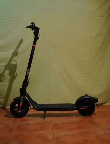 Monopatín Impecable Poco Uso Ninebot Kickscooter