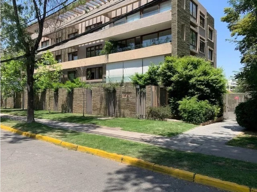 Departamento En Barnechea/ La Huasa