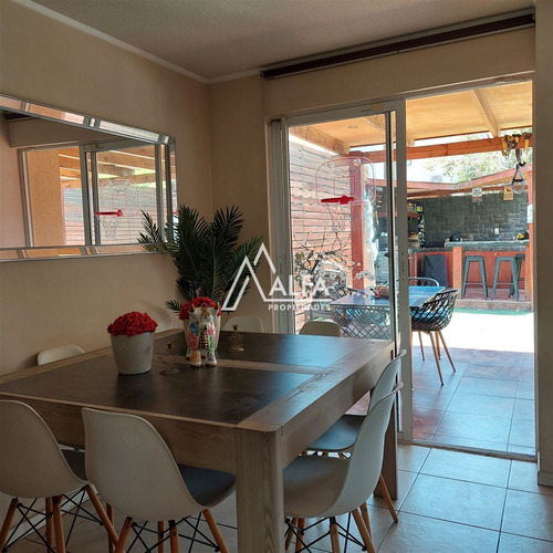 Casa En Venta En Huechuraba 4 D 3 B Comuna Huechuraba