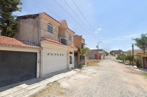 Casa En Venta C. Atmósfera Cd Del Sol La Piedad De Cabadas Michoacan/ Recuperacion Bancaria Laab2