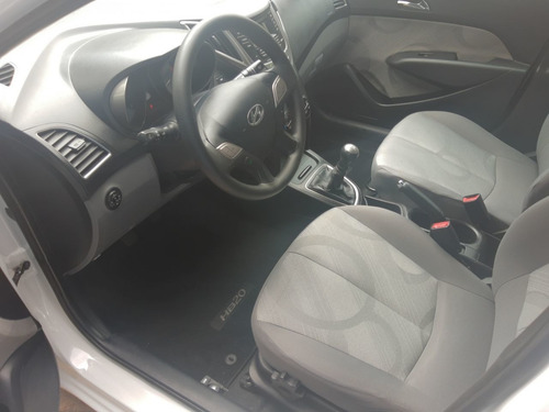 Imagem 5 de 10 de Hyundai Hb 20 Sedan 1.0 12v 4p Flex Comfort Plus