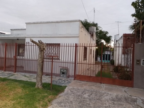 Venta Casa 3 Ambientes En Planta Baja En Ing Sourdeaux Malvinas Argentinas