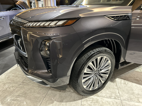 Infiniti QX80 SENSORY 8 pasajeros