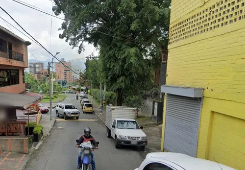 Bodega En Venta En El Tesoro. Cod V11291