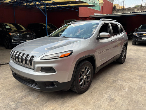 Jeep Cherokee Latitude 4x2 Queroseno Cherokee Latitude 4x 2