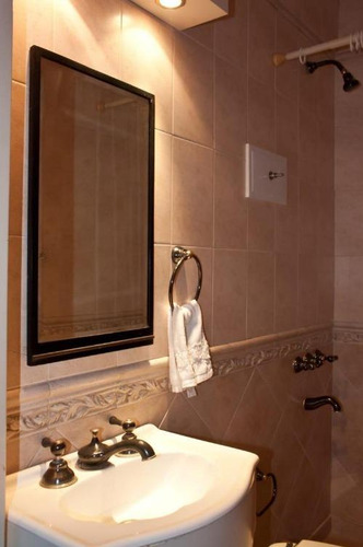 Departamento En Venta - 3 Dormitorios 2 Baños - Cochera - 115mts2 - Olivos