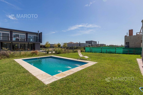 Imagen 5 de 30 de Casa En Venta En Barrio Puertos De Escobar - Maroto Propiedades