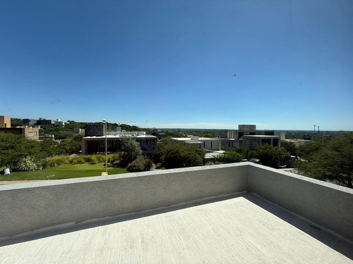 Casa En La Pankana 4 Dorm - Con Vista Patio Plano