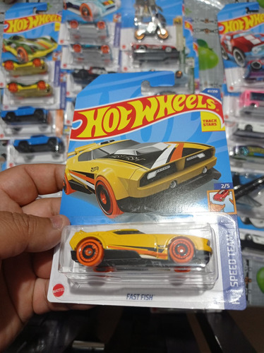 Hot Wheels Colección 2022 Fast Fish Amarillo Caja C