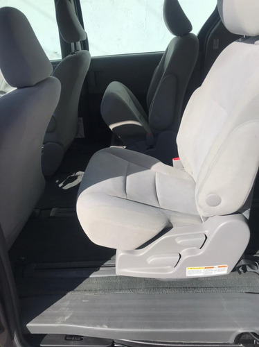 Toyota Sienna 2017 3.5 Le At