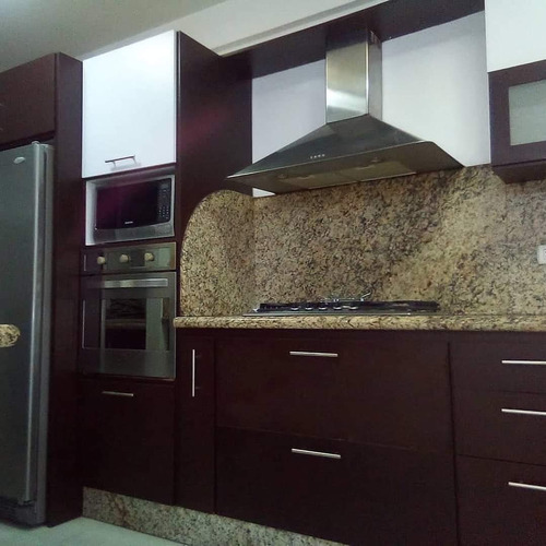 Imagen 5 de 14 de Town House En Mañongo