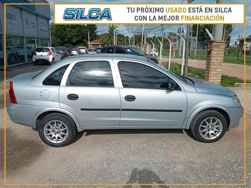 Chevrolet Corsa 2007 Gris Plata 4 Puertas