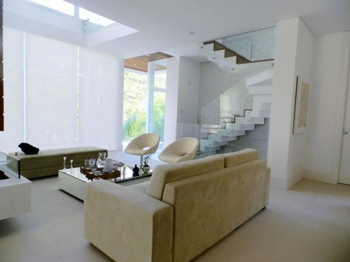 Casa À Venda No Alphasítio: Piscina Com Vista Para A Mata - Es120