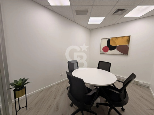 Elegante Y Amplia Oficina En Nueva Las Condes