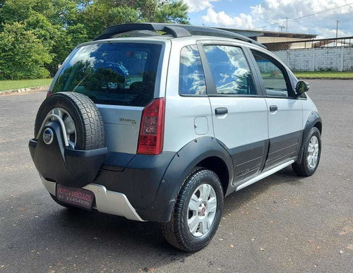 Imagem 5 de 9 de Fiat Idea Adv.ext. Loc. 1.8 Flex 5p 2007