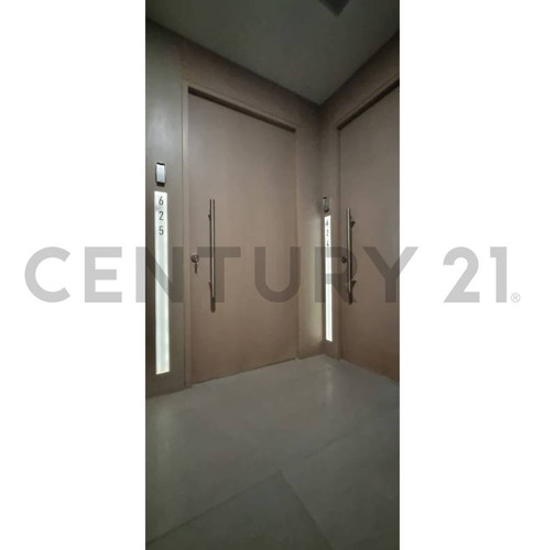 Oficina En Arriendo En La Dehesa Excelente Ubicacion