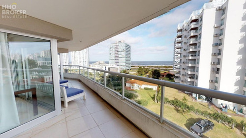 Imagen 17 de 30 de Hermoso Departamento En Brava Biarritz, A Pasos Del Mar, Punta Del Este - Punta Del Este Brava
