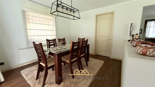 Casa En Venta De 4 Dorm. En Colina