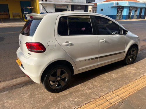 Imagem 3 de 15 de Volkswagen Fox Run 1.6 Branco 2017
