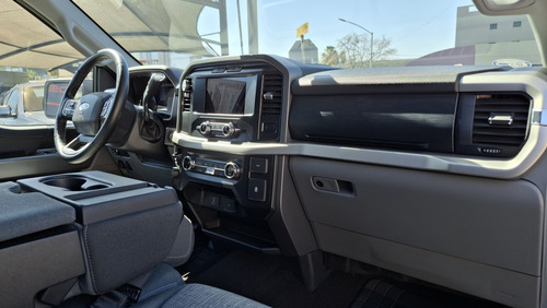 Ford Lobo 5.0l Doble Cabina Xlt V8 4x2 At